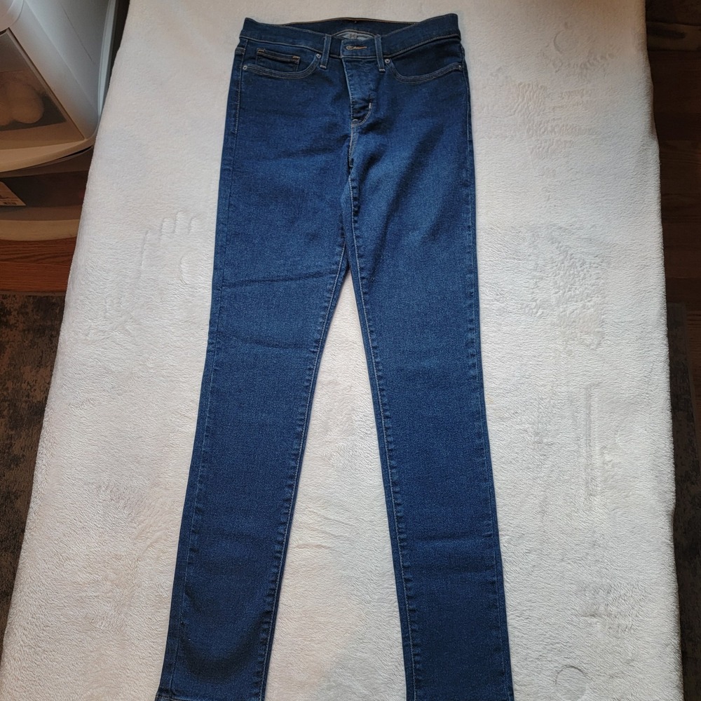 Levi's Women's Blue Medium Wash Skinny Denim Jeans Mid Rise 5-Pocket